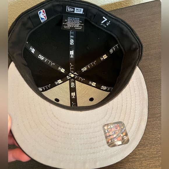 Chicago Bulls NBA flat hat fitted size 7 1/4 - Picture 5 of 5